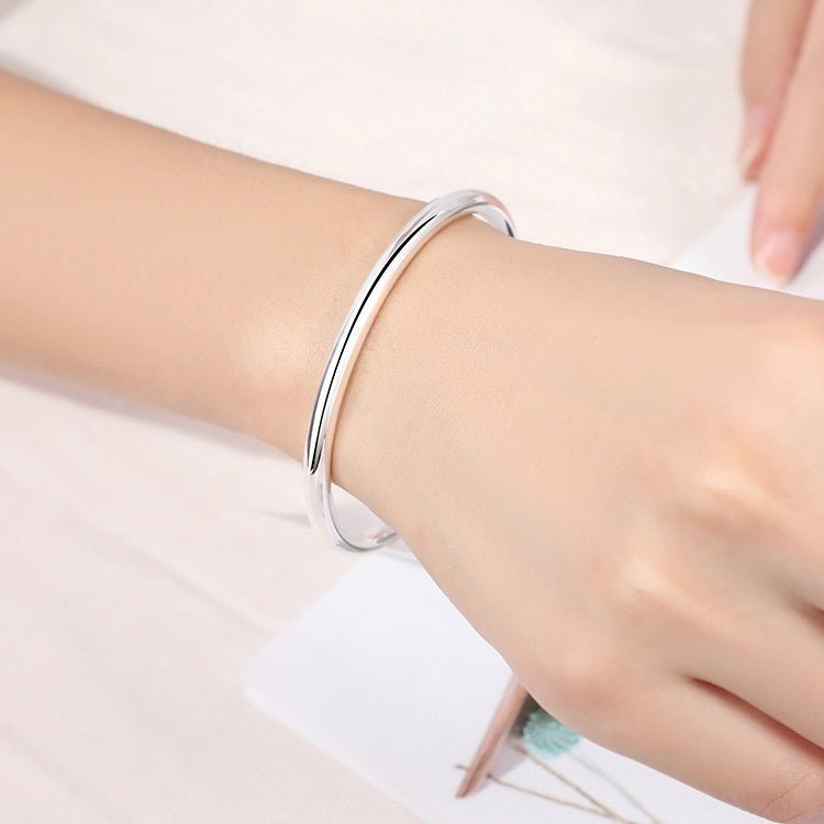 "Pure 9999 Silver Glossy Bracelet | Simple Round Bar Design"